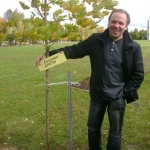 Владимир Девятов посадил дерево собственными руками