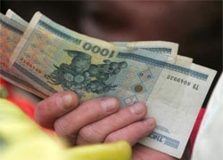 Директор компании в Беларуси получает $5 в час